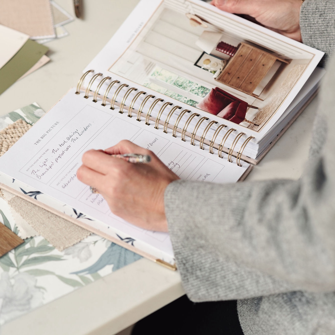 filling in information to help you plan the style of your home - renovation planner
